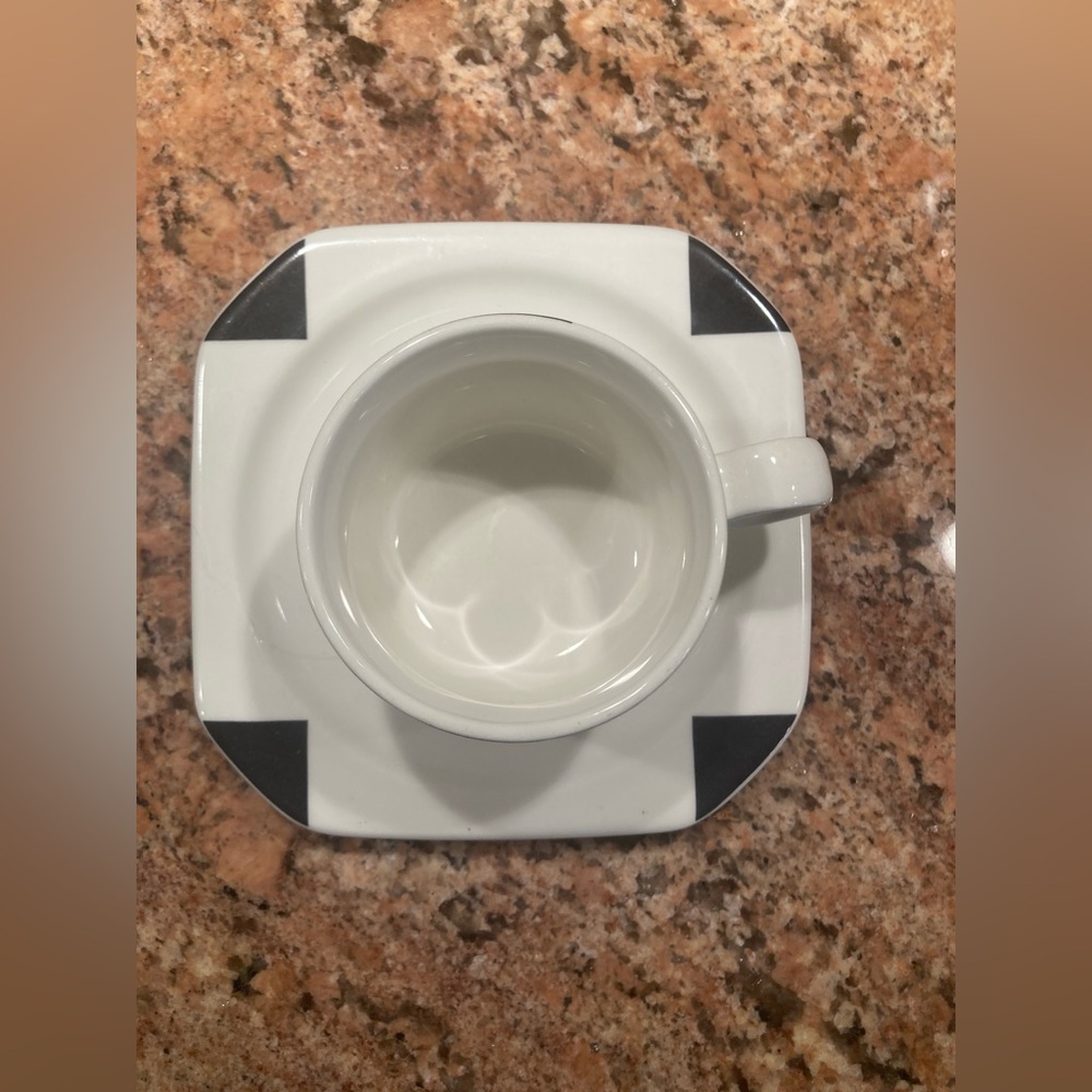 Vintage 4 x Tea/Coffee Cups & Saucers IKEA